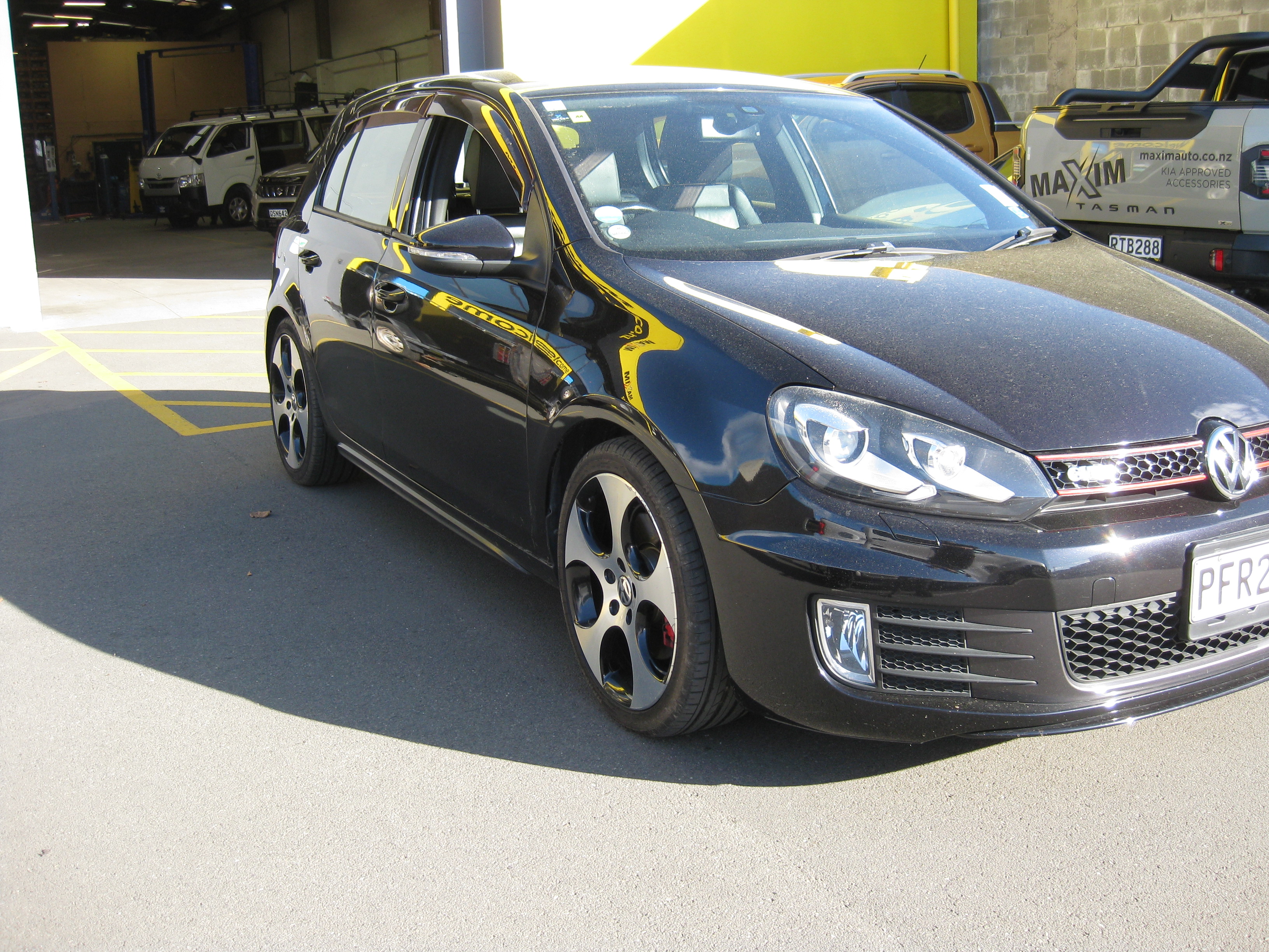 VOLKSWAGEN GOLF HATCHBACK 2003-2013
